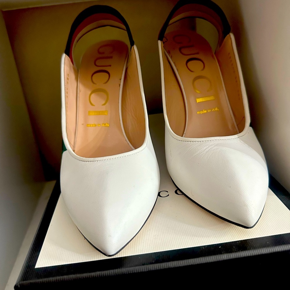 Gucci  Leather Slingback Pointed Toe Pumps in White sz 39 1/2